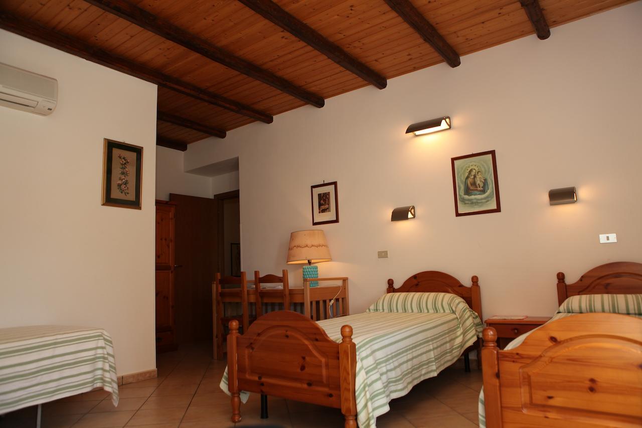 Agriturismo A'Sena-Runcatini Ciminà Habitación foto